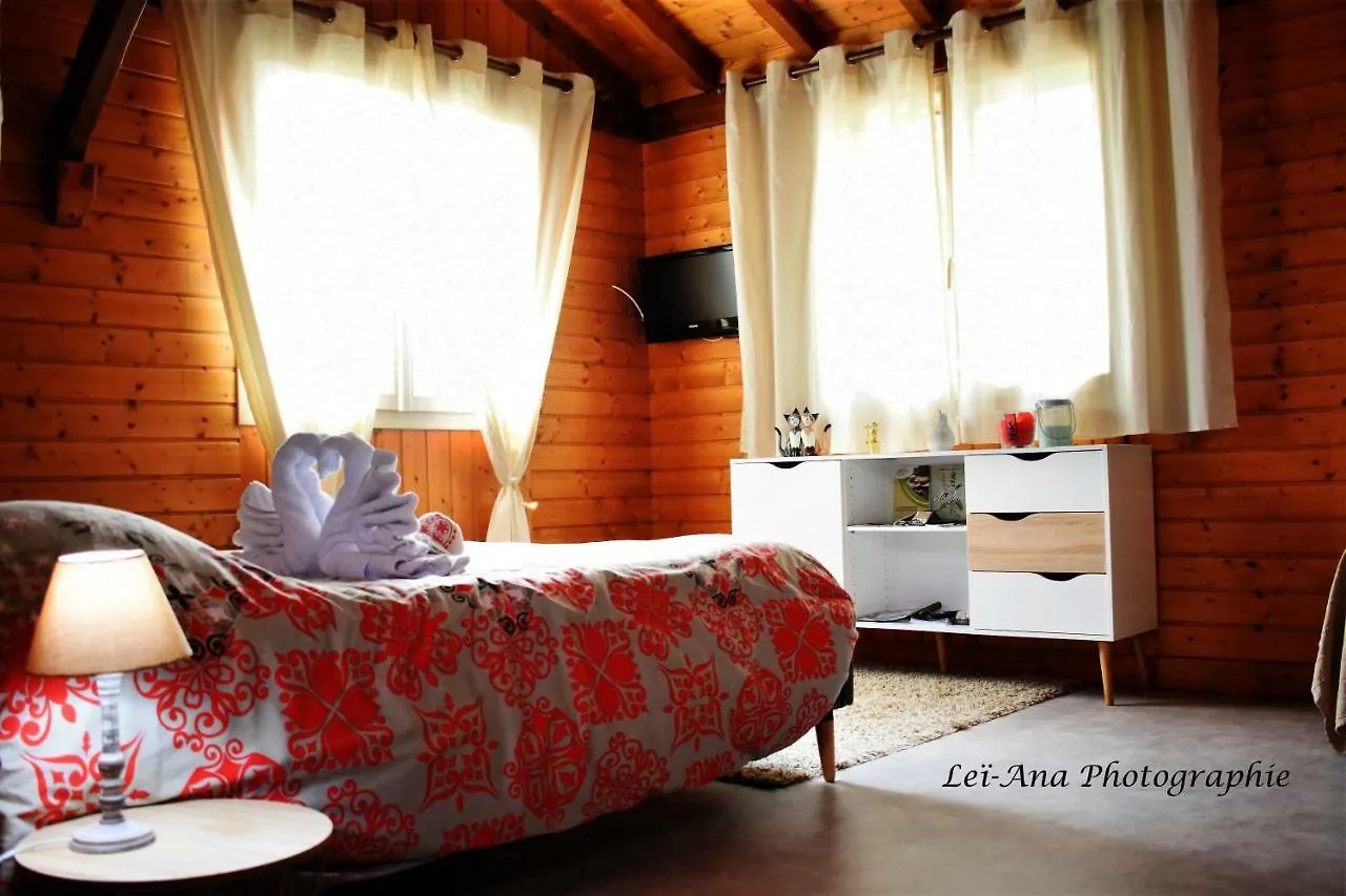 Chambre D'Hotes Aux Pieds Des Noyers Saint-Lattier France